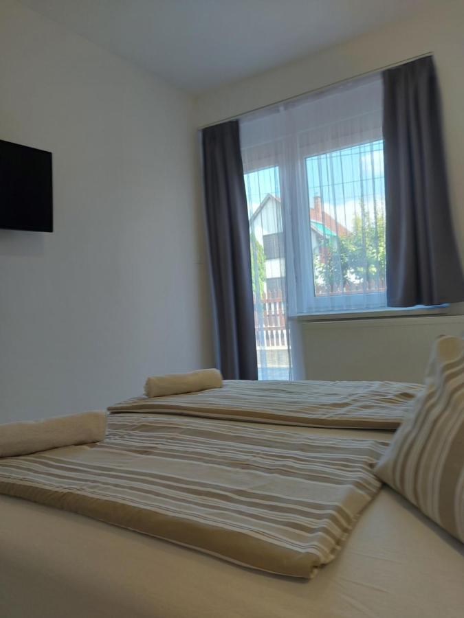 Central Lux Apartments Hajdúszoboszló Buitenkant foto
